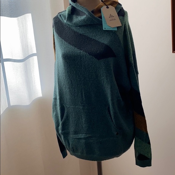 Prana | Sweaters | Leana Santa Anna 